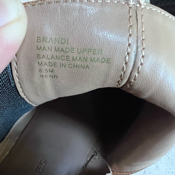 Aerosoles Wedge “Brandi” Ankle Boots Size 8.5 Vegan Leather NEW - Picture 8 of 8